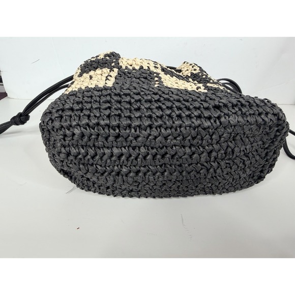 Universal Thread Straw Checker Drawstring Crossbody Bag Black Natural NWT - Picture 8 of 10